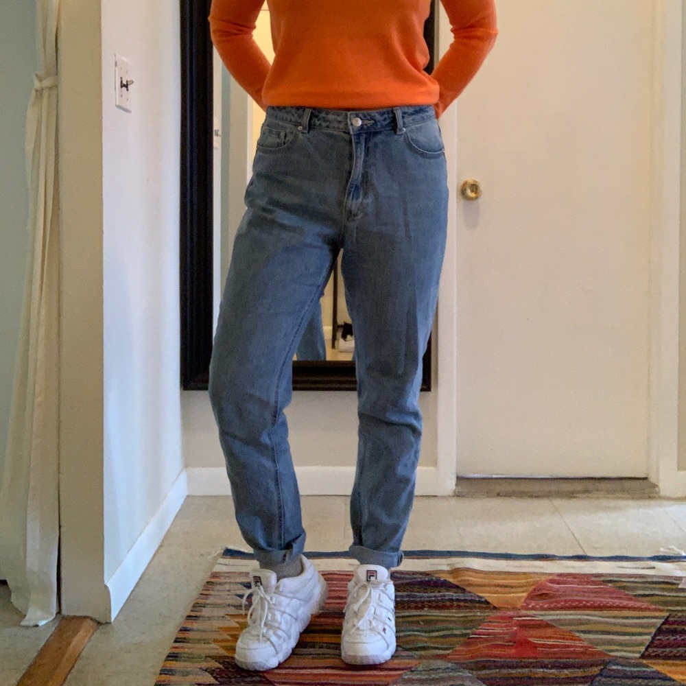 Relaxed mom jeans